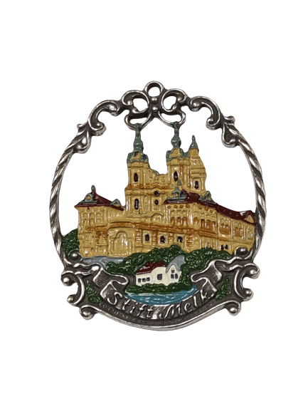 Pin Melk pewter pendant