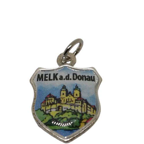 Charm pin Melk
