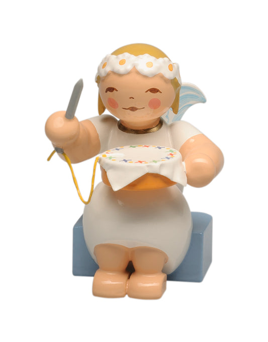 Marguerite angel with embroidery frame