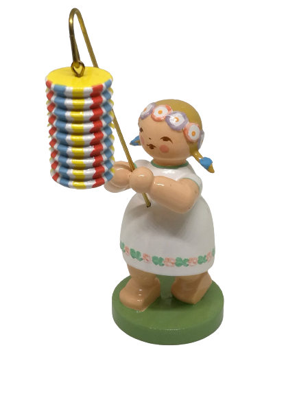 Mädchen mit kurzem Lampion