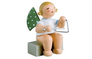 Engel mit Triangel, sitzend
