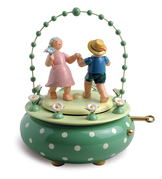 Music box Two dancers in the bow